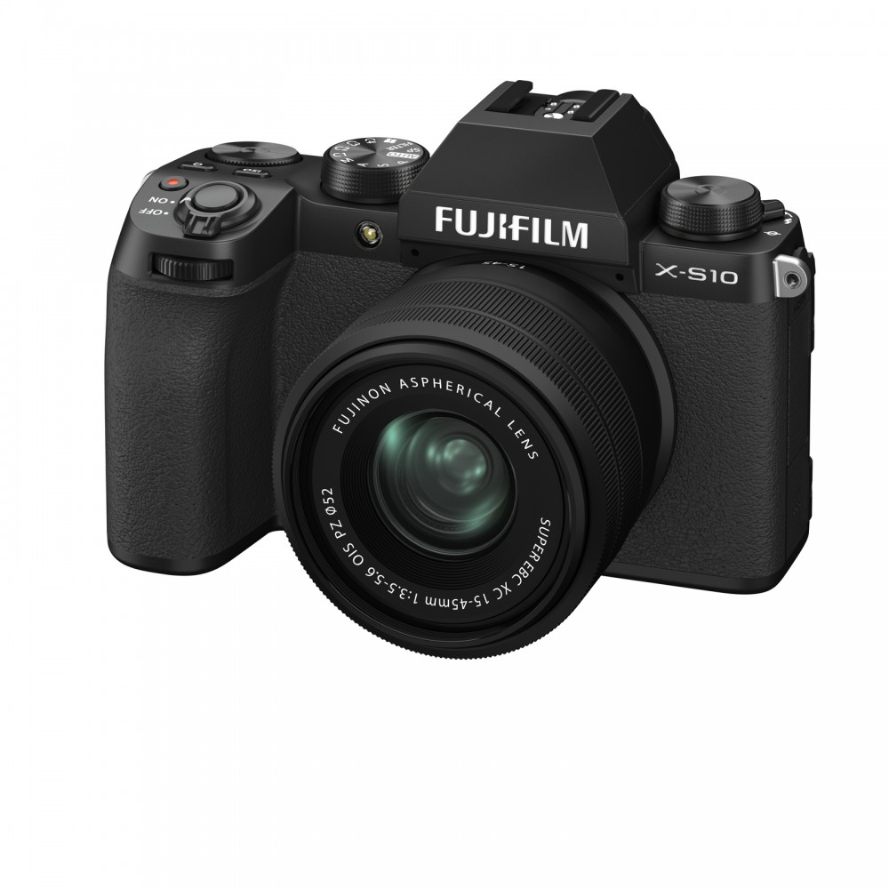 Fujifilm X-S10 + FUJINON XC 15-45mm F3.5-5.6 OIS PZ (Black)